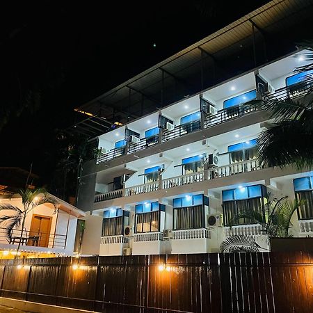 Hotel Pleasure Inn Near Turtle Beach Morjim Manage By Ld Group Of Hospitality ภายนอก รูปภาพ